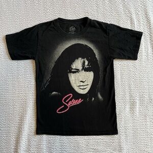 Selena Vintage Graphic T-Shirt size Small
